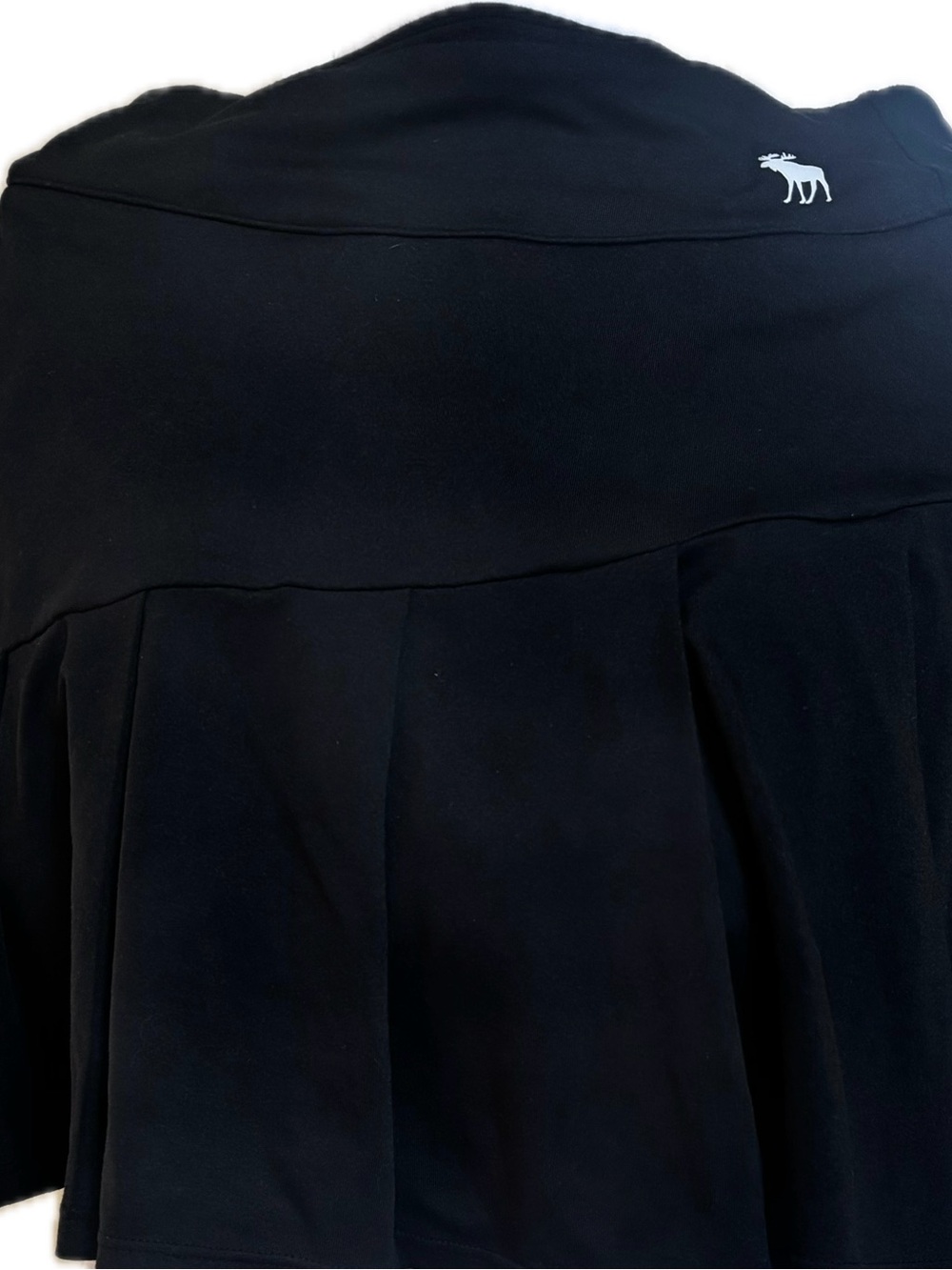 abercrombie kids Front Pleated Black Skort with Moose Logo